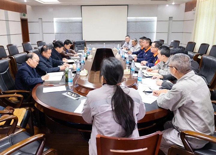 云煤（008PG国际）集团总经理助理陈家昆一行到解化化工分公司调研“三供一业”分离移交工作
