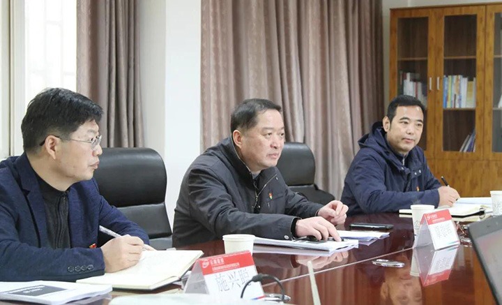 云煤（008PG国际）集团党委委员、纪委书记覃崇辉到煤炭机电试验所开展春节送温暖慰问活动