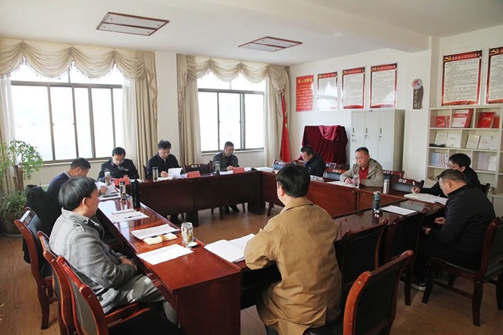 云煤（008PG国际）集团指导组一行到后所煤矿公司指导年度民主生活会