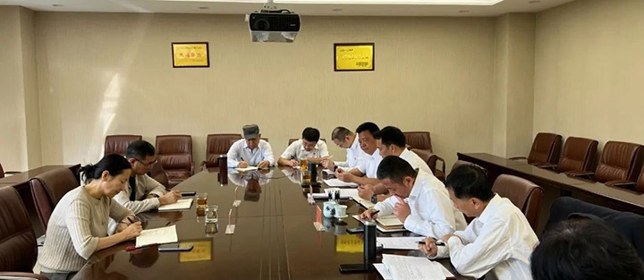 【聚焦云煤】云煤（008PG国际）集团党委委员、财务总监莫晓丹到008PG国际地产公司列席指导党支部理论学习研讨会